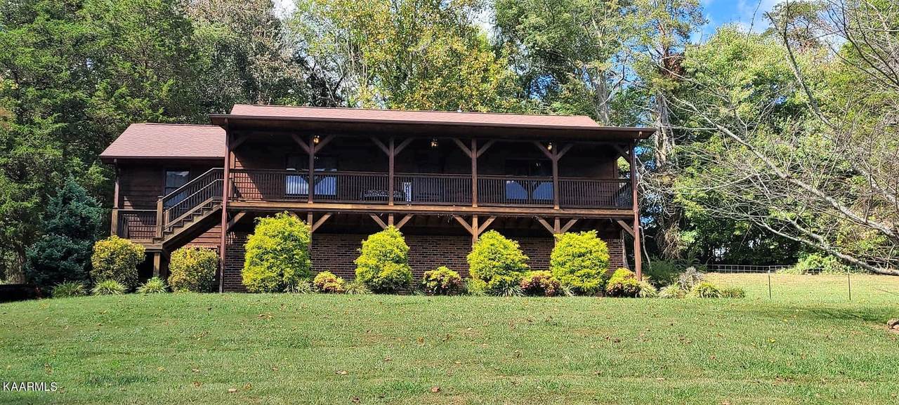 225 Lake Forest Rd - Photo 1