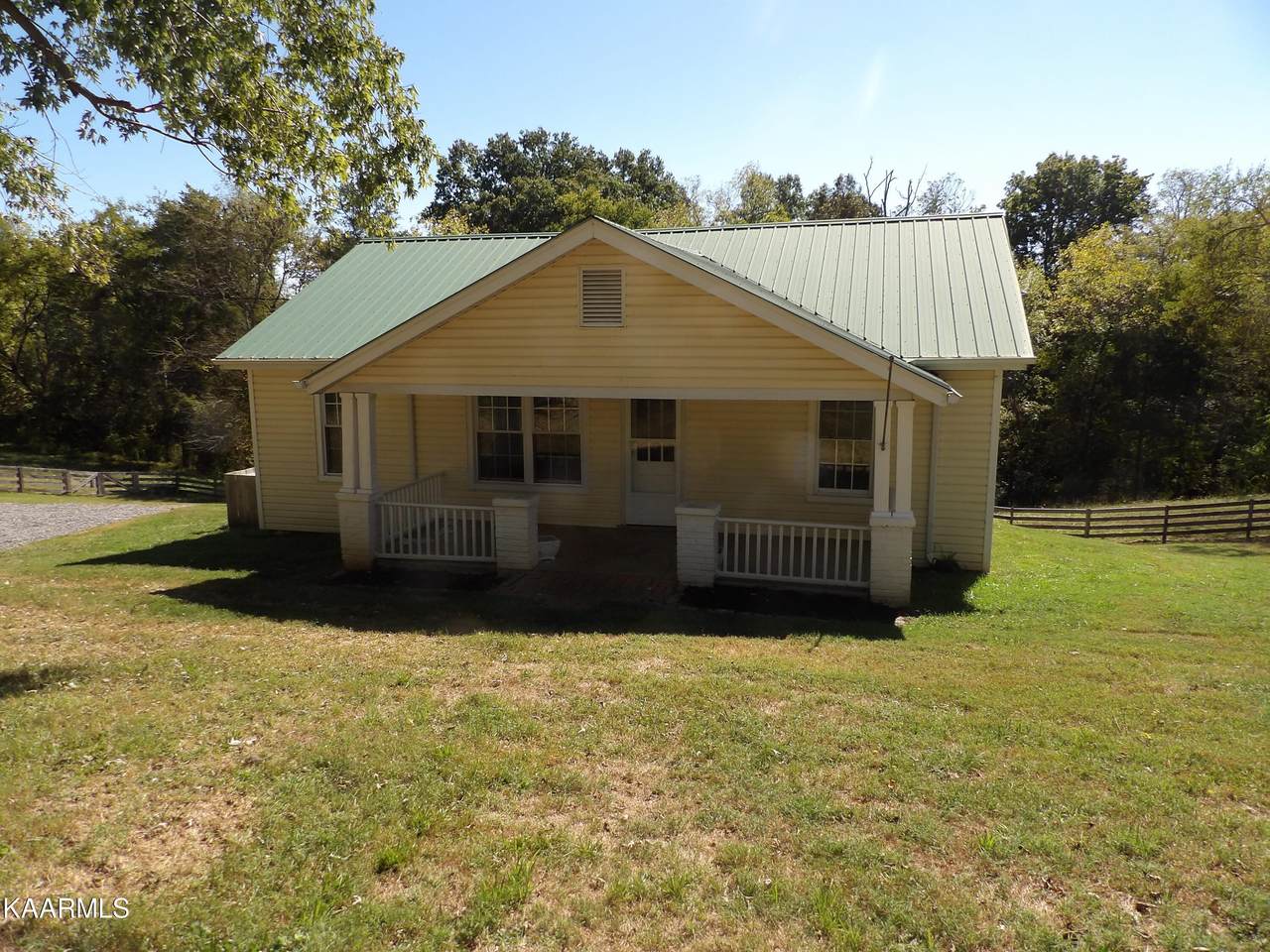 1276 Indian Ridge Rd - Photo 1