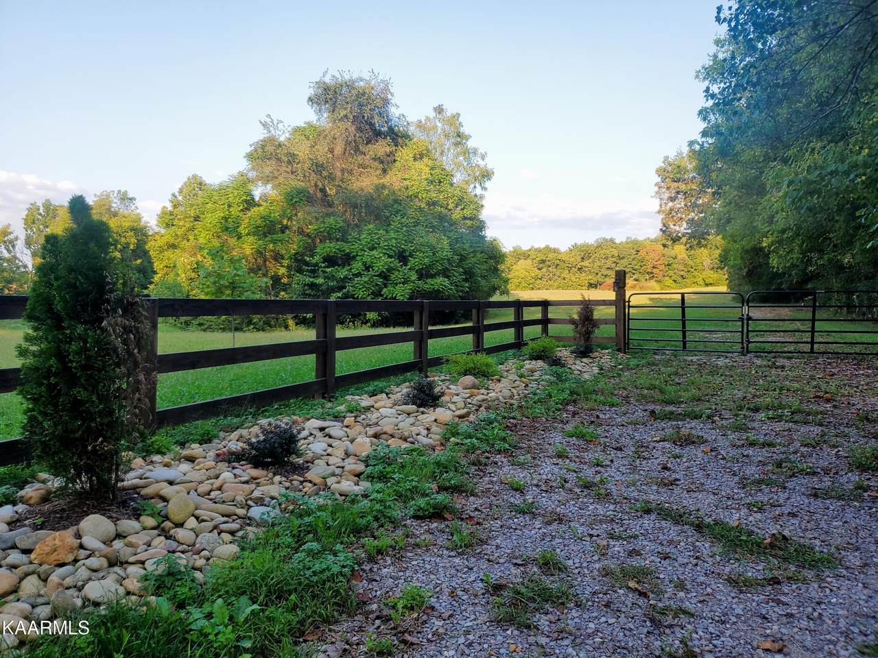 1462 Harold Patterson Road Rd - Photo 1