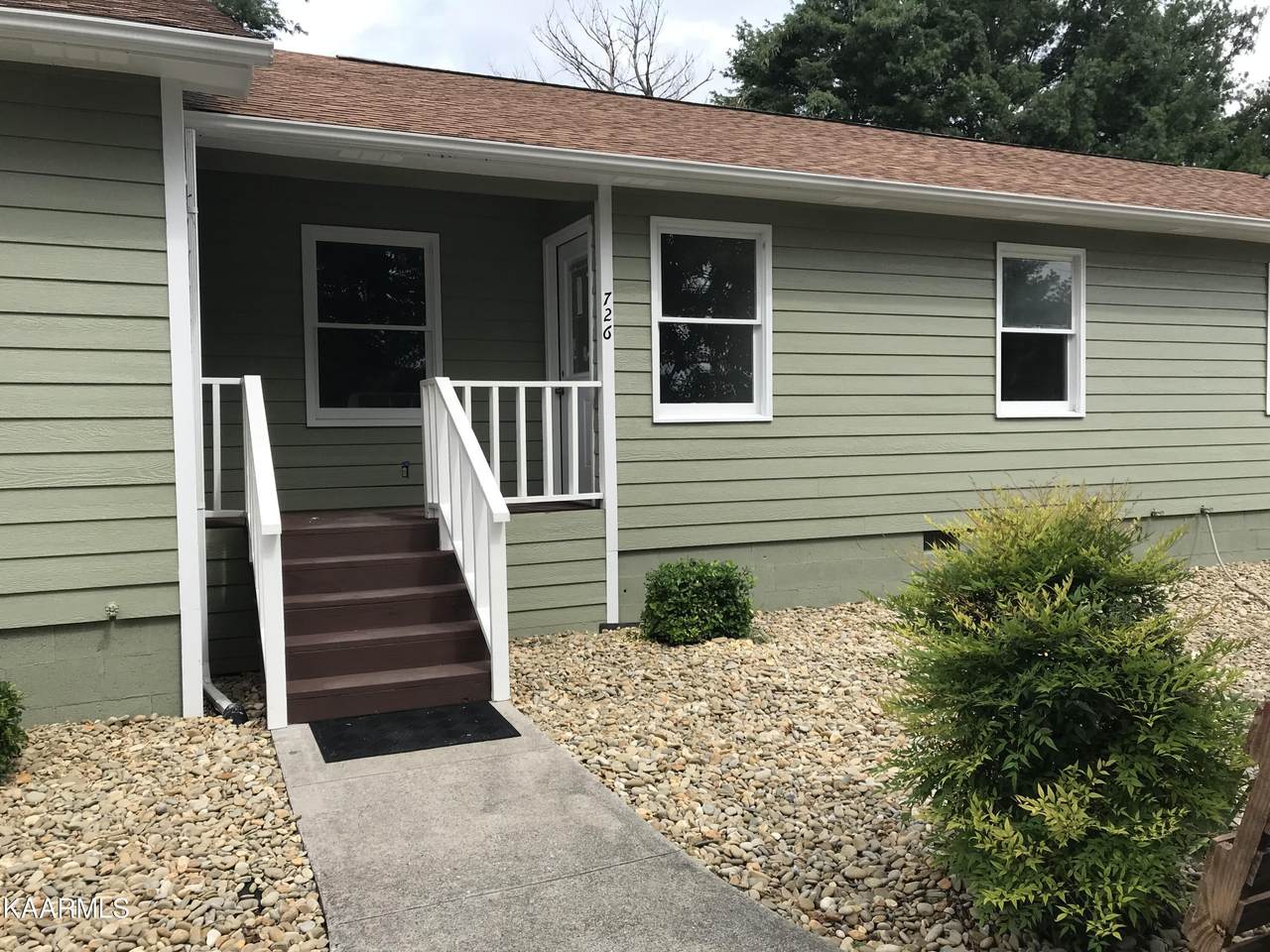 726 Harrison Ferry Rd - Photo 1