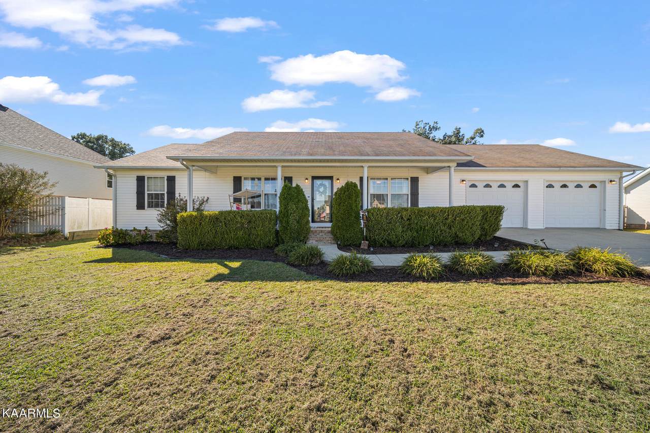 174 West Minster Drive - Photo 1