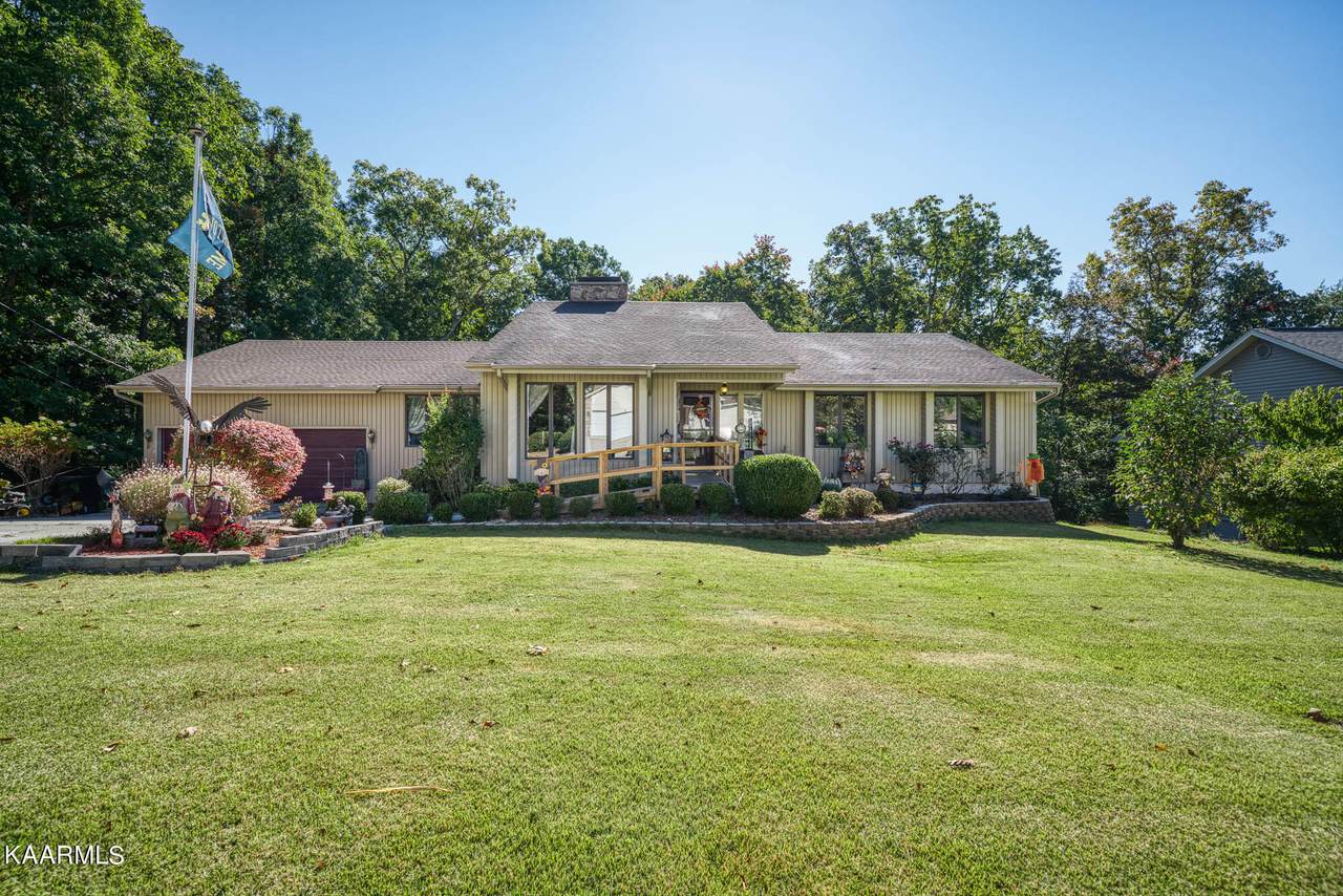 175 Snead Drive - Photo 1