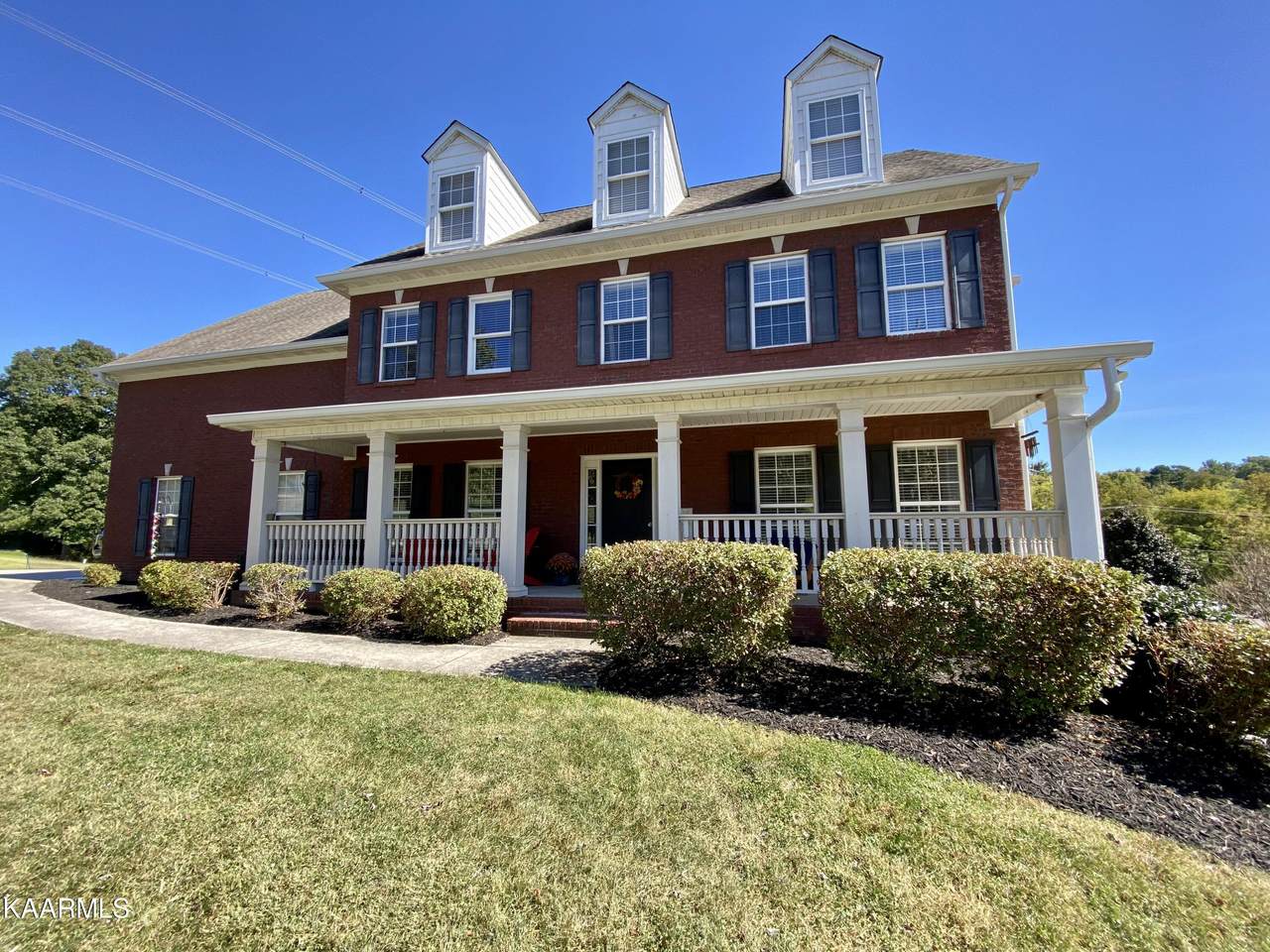 1680 Botsford Drive - Photo 1