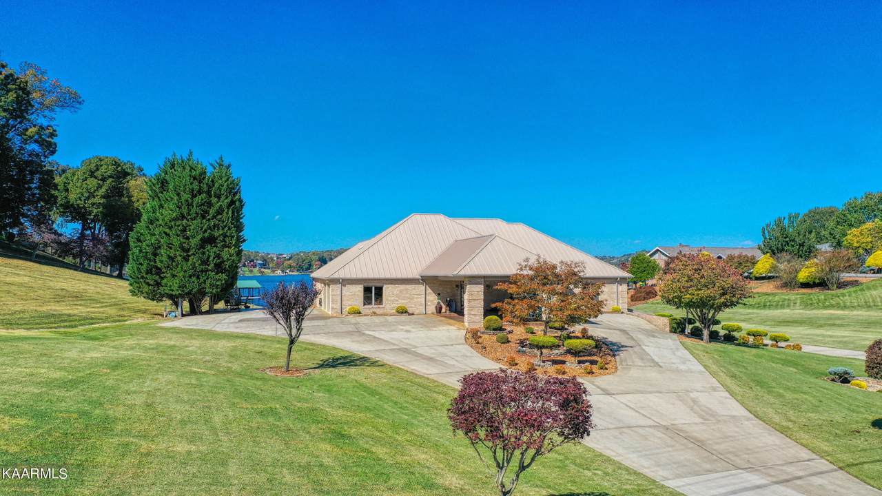 655 Watershaw Drive - Photo 1