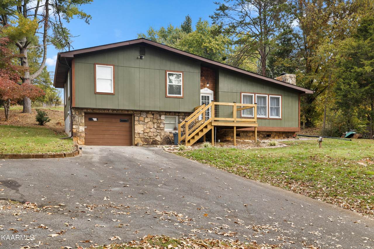 1127 Denton Rd - Photo 1