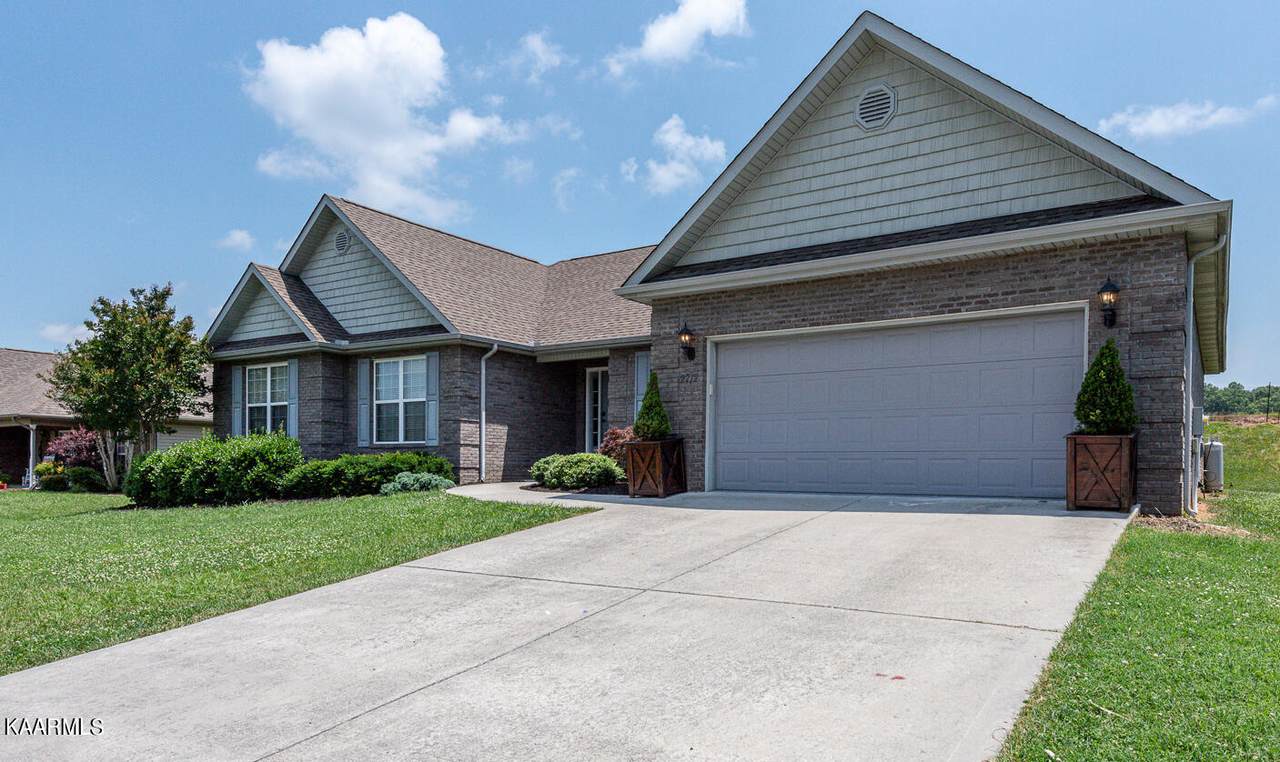 2712 Barsha Fields Lane - Photo 1