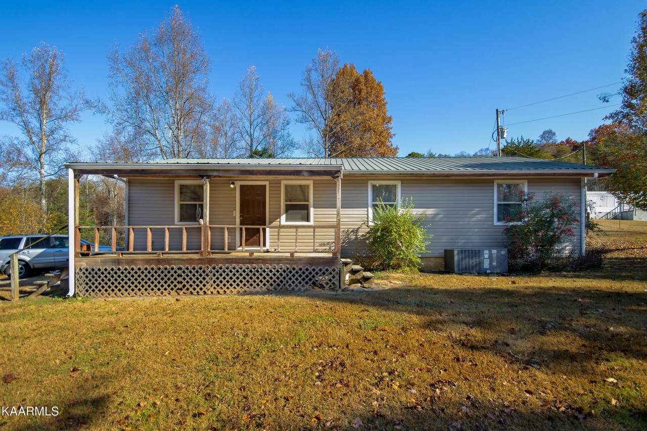 2880 Fairview Rd - Photo 1