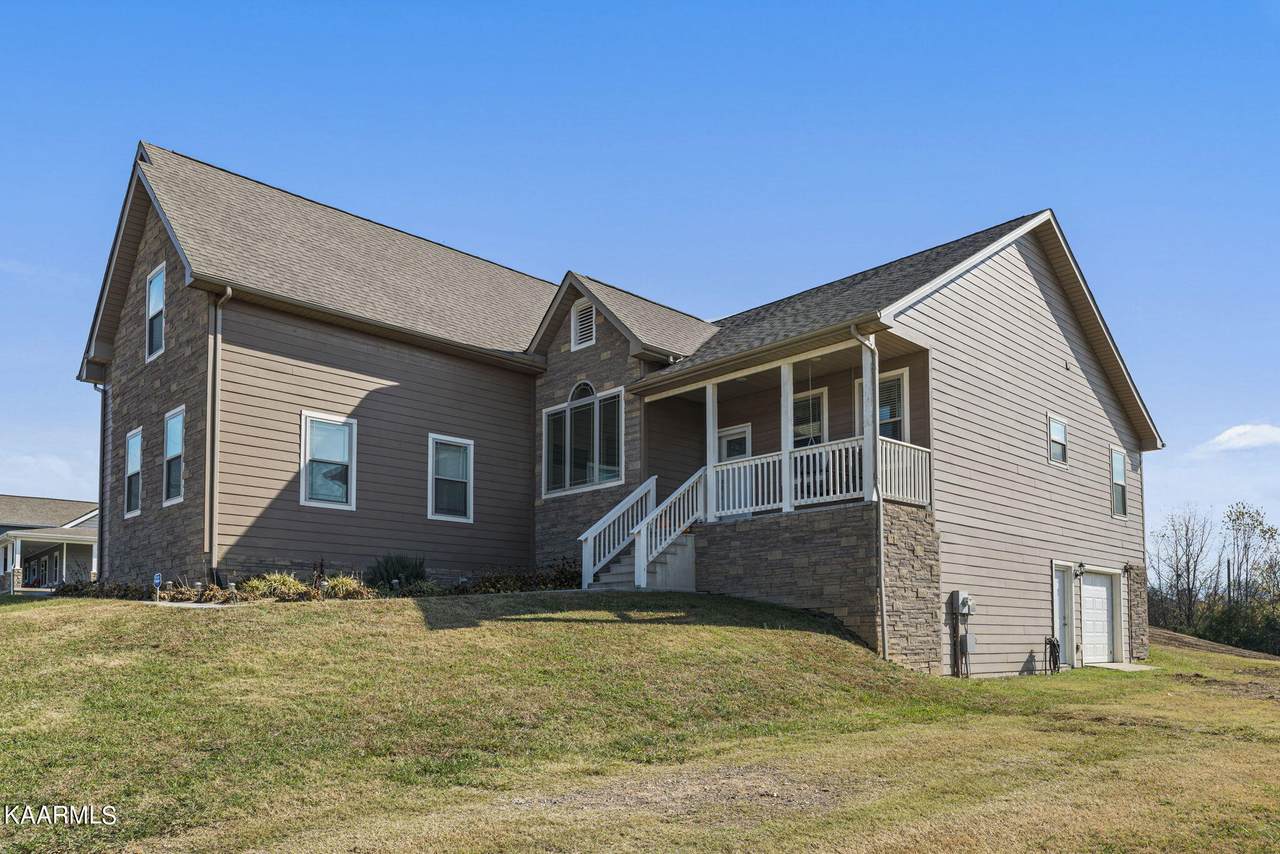 2822 Dalton Drive - Photo 1