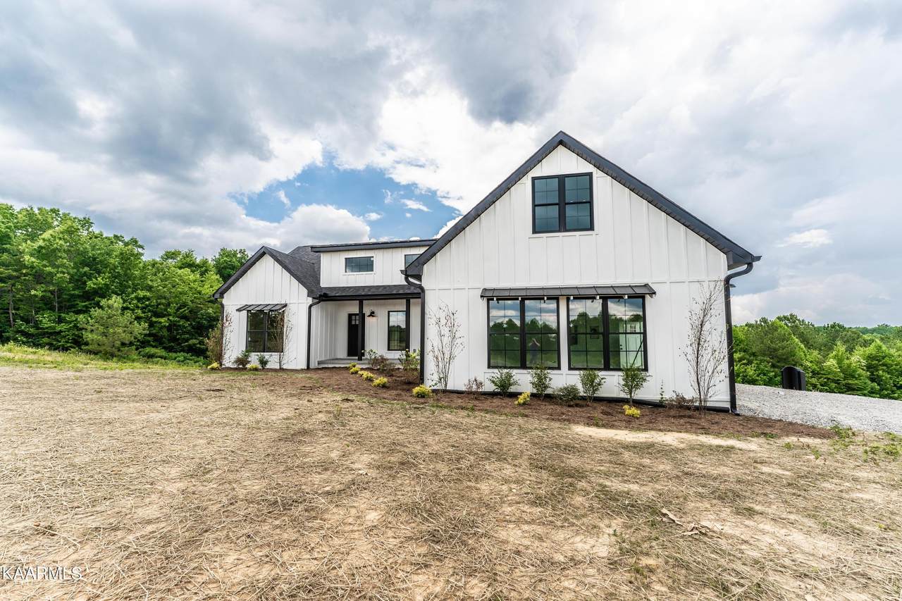 114 Canter Lane - Photo 1