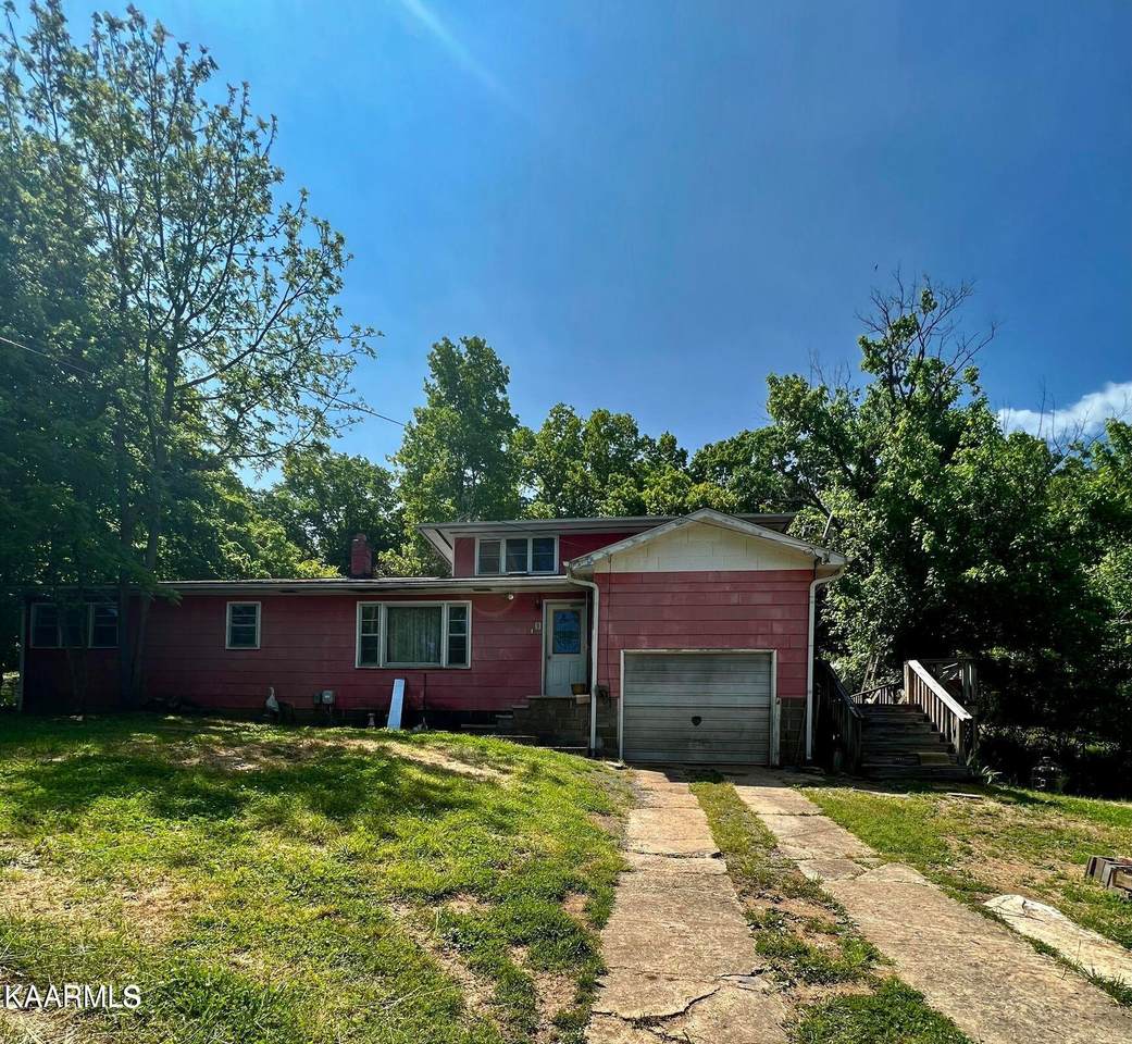 195 Granby Lane - Photo 1