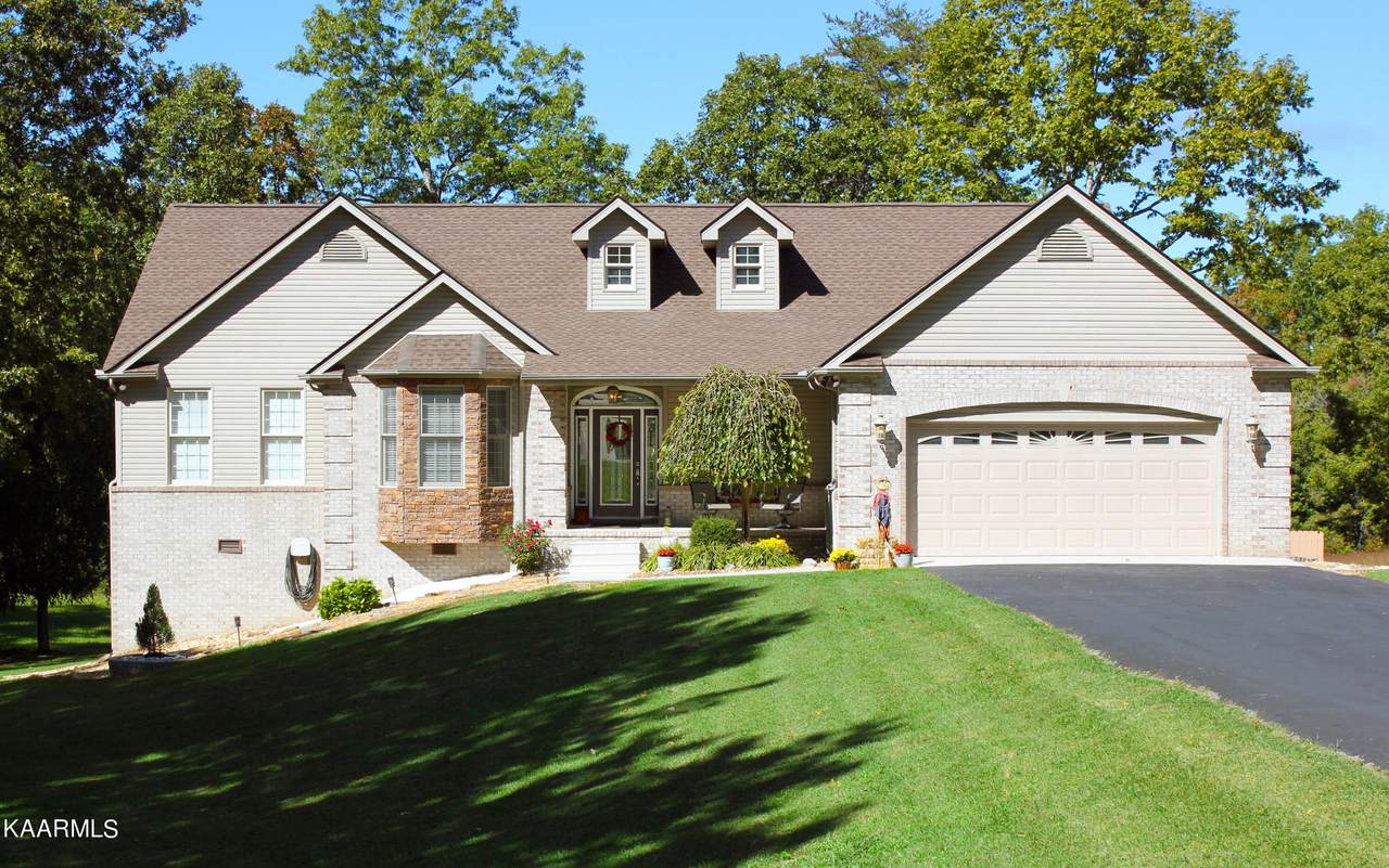 561 Deer Creek Drive - Photo 1