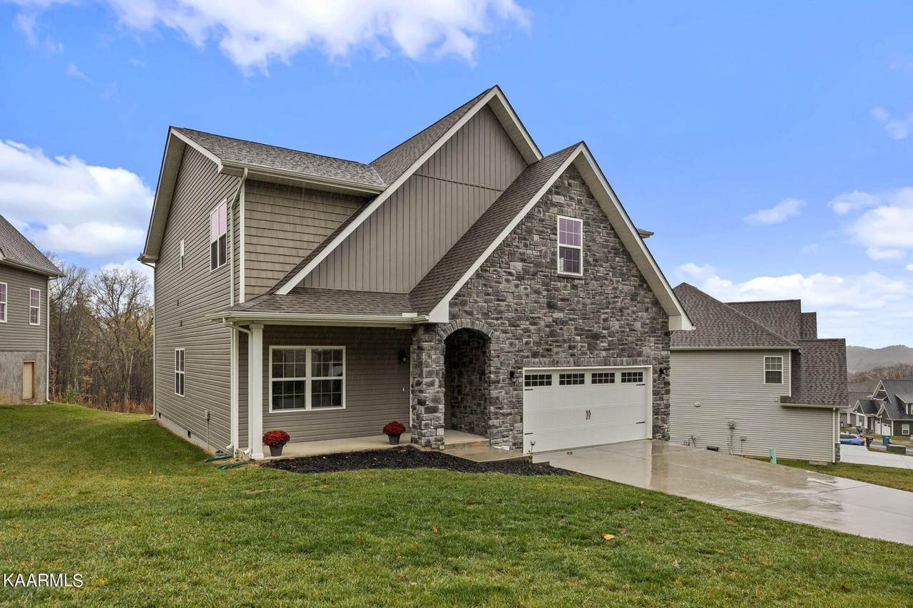 3147 Oakwood Hills Lane - Photo 1
