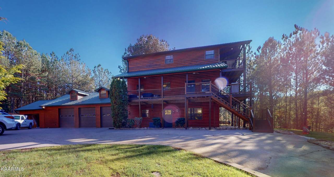 125 Pineview Lane - Photo 1