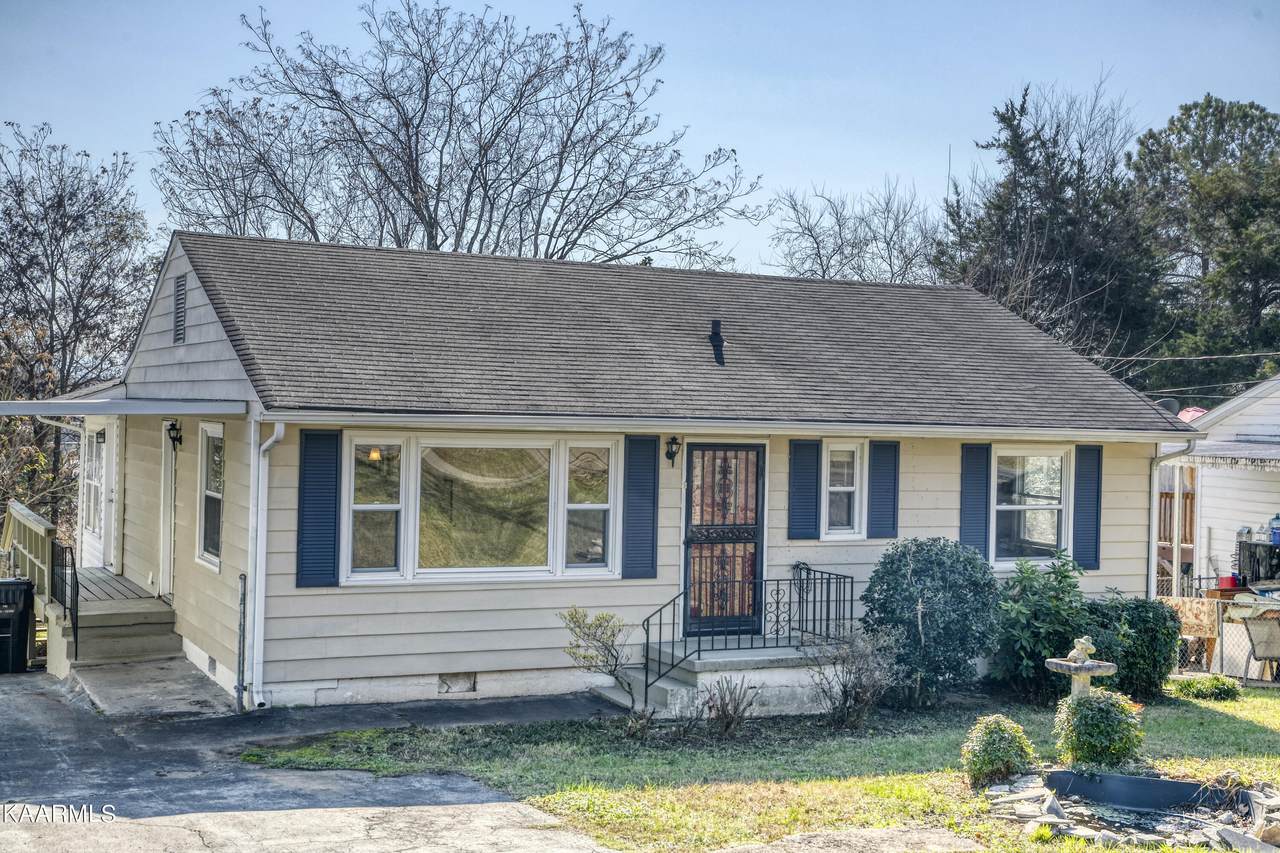 2726 Cecil Ave - Photo 1