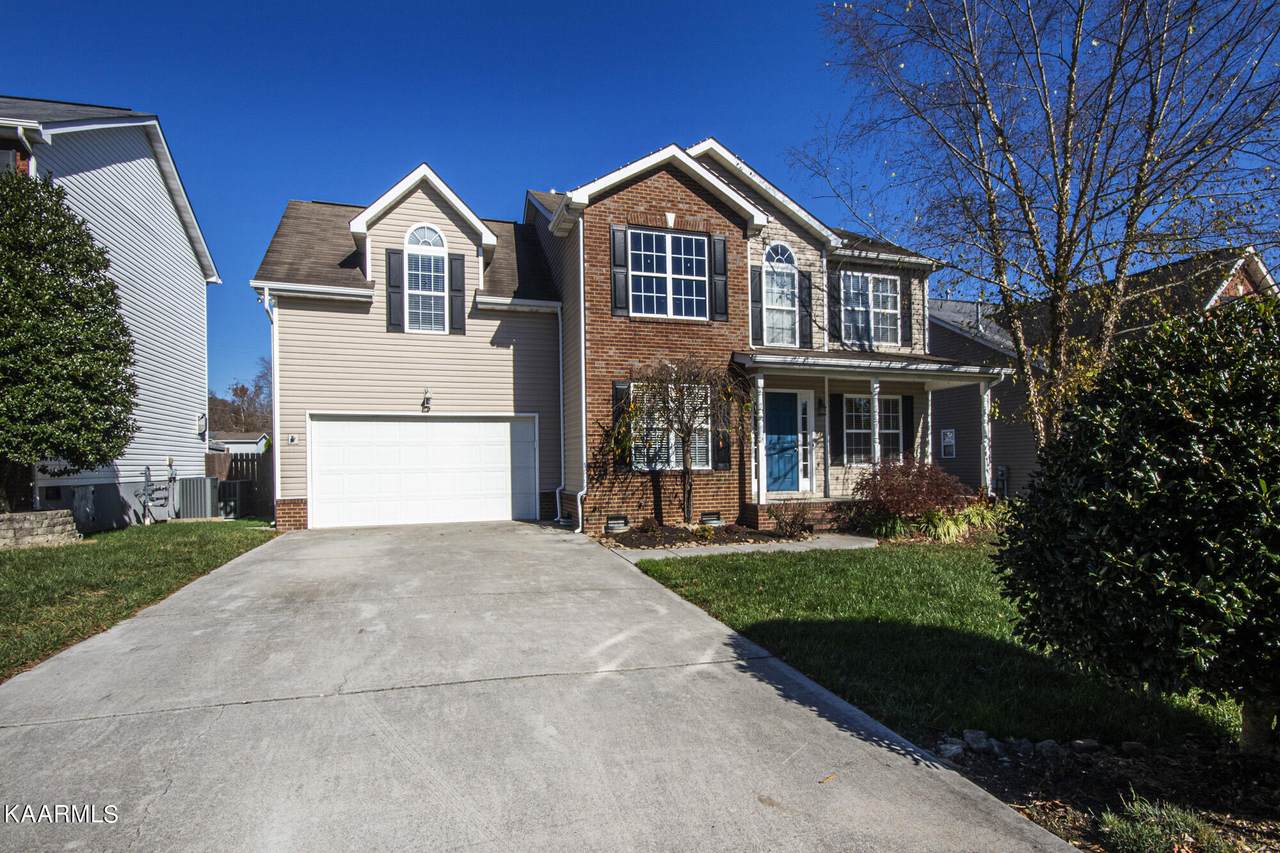 3346 Hunt Crest Rd - Photo 1