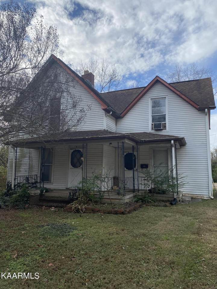 1011 Court St - Photo 1