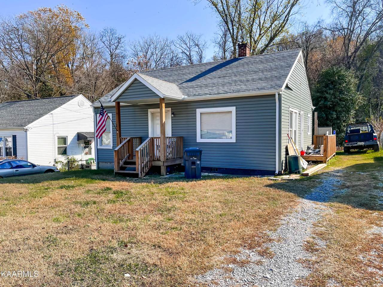 1008 Valley Ave - Photo 1
