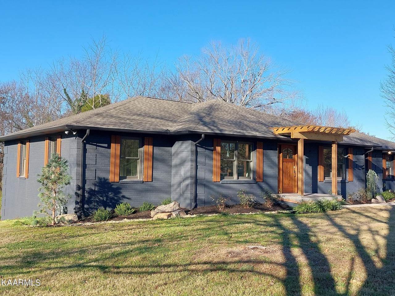109 Amy Drive - Photo 1