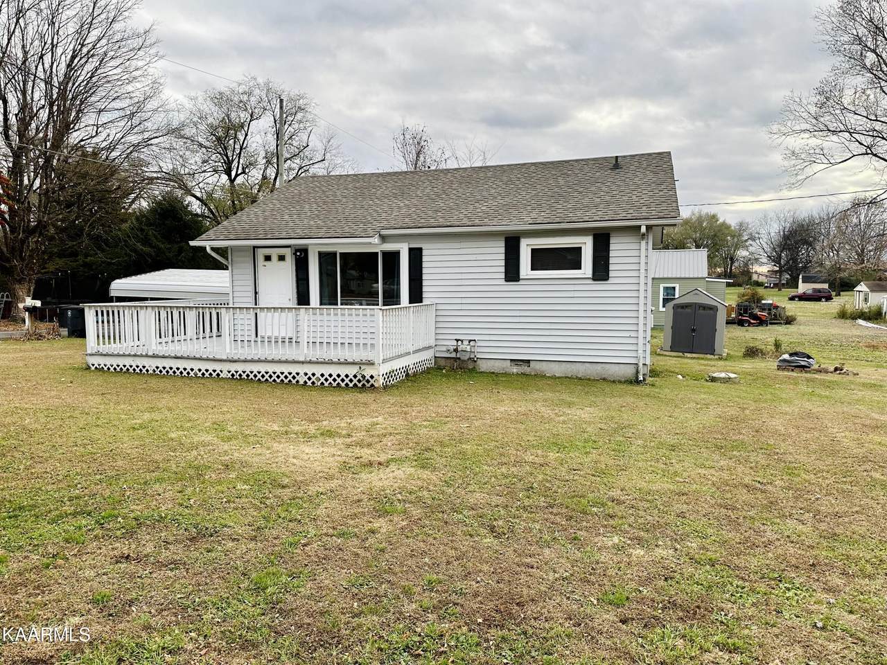 502 Warren Street - Photo 1