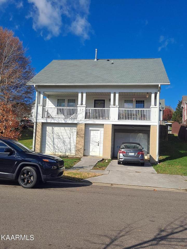 1731 Moses Ave - Photo 1