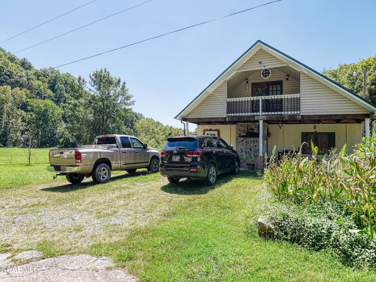 2443 Fairview Rd - Photo 1