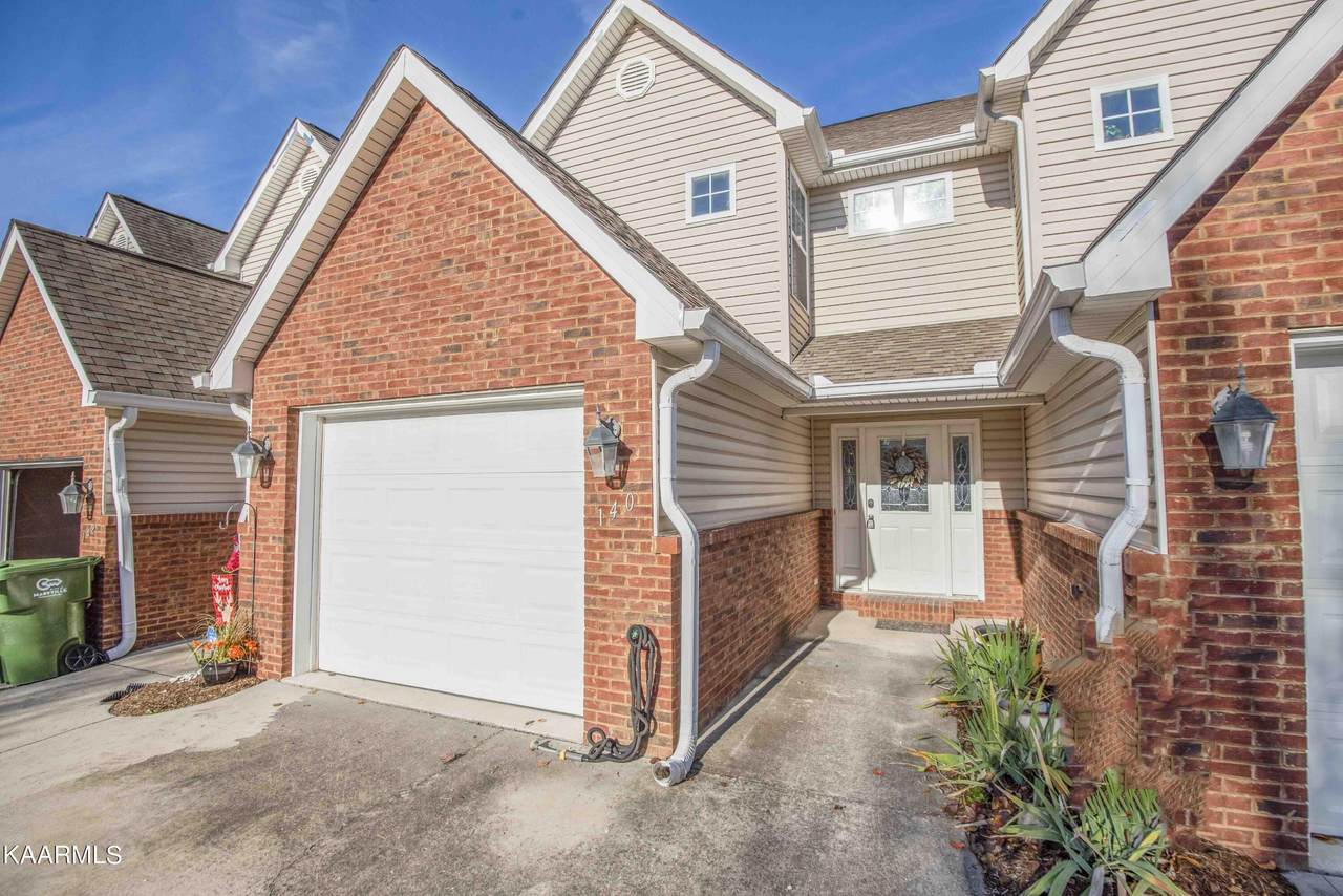 140 Olivia Lane - Photo 1