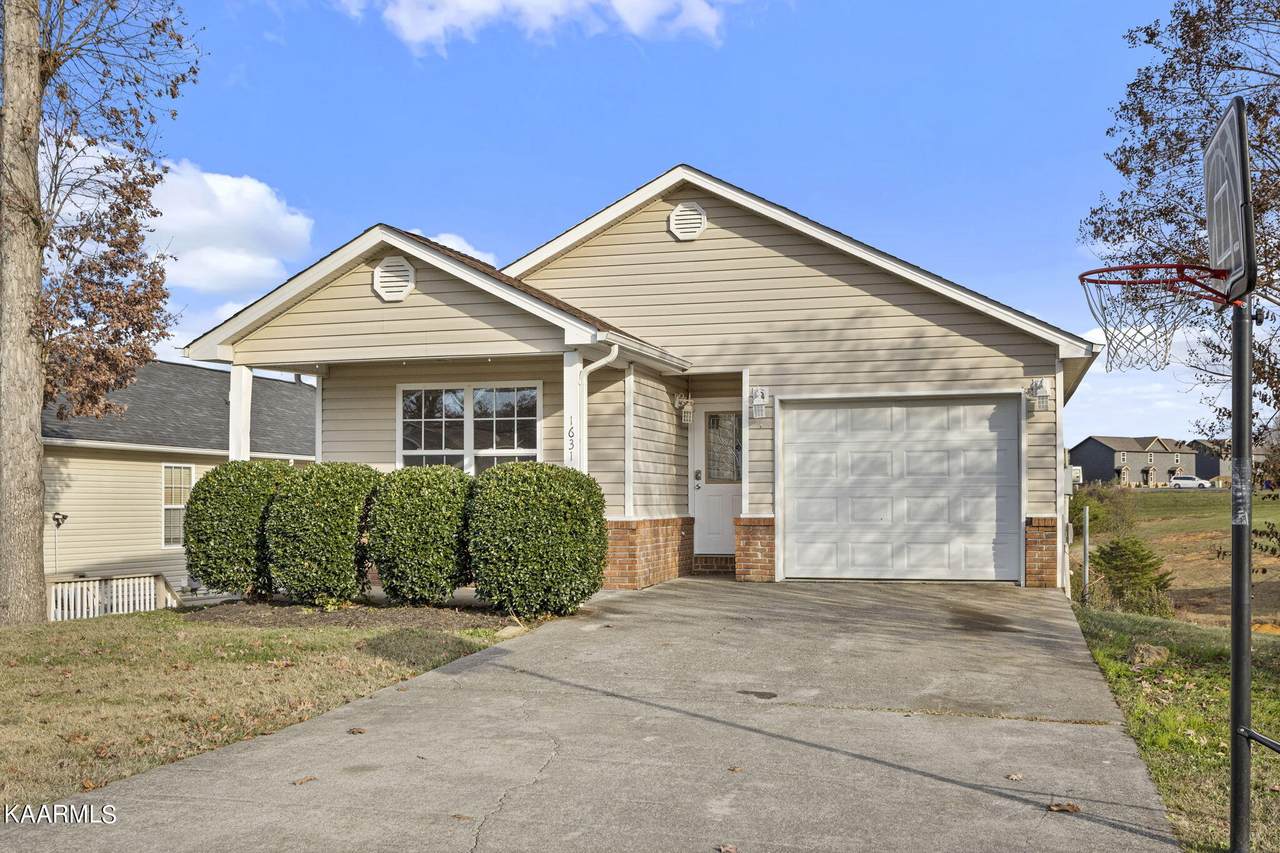 1631 Monte Vista Drive - Photo 1