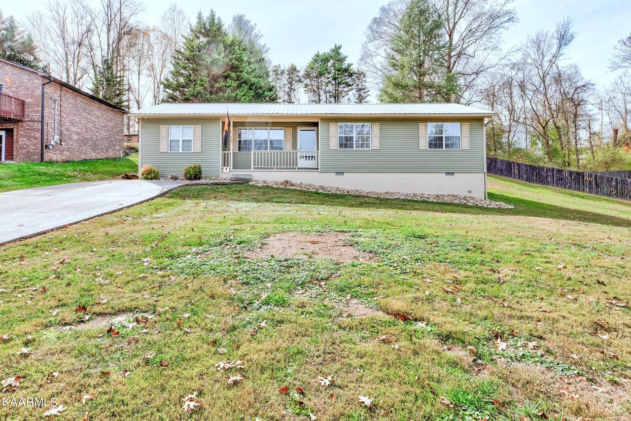 620 Melton Hill Drive - Photo 1