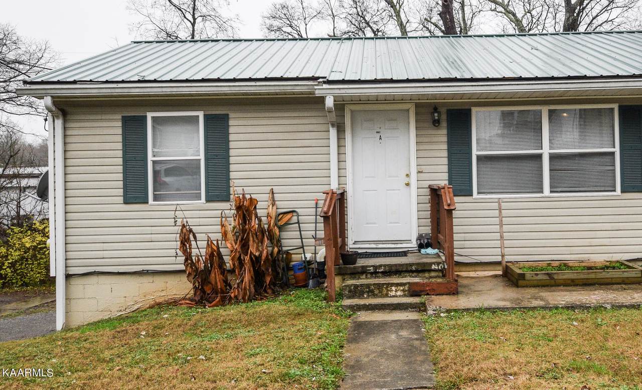 319 Brown Ave - Photo 1