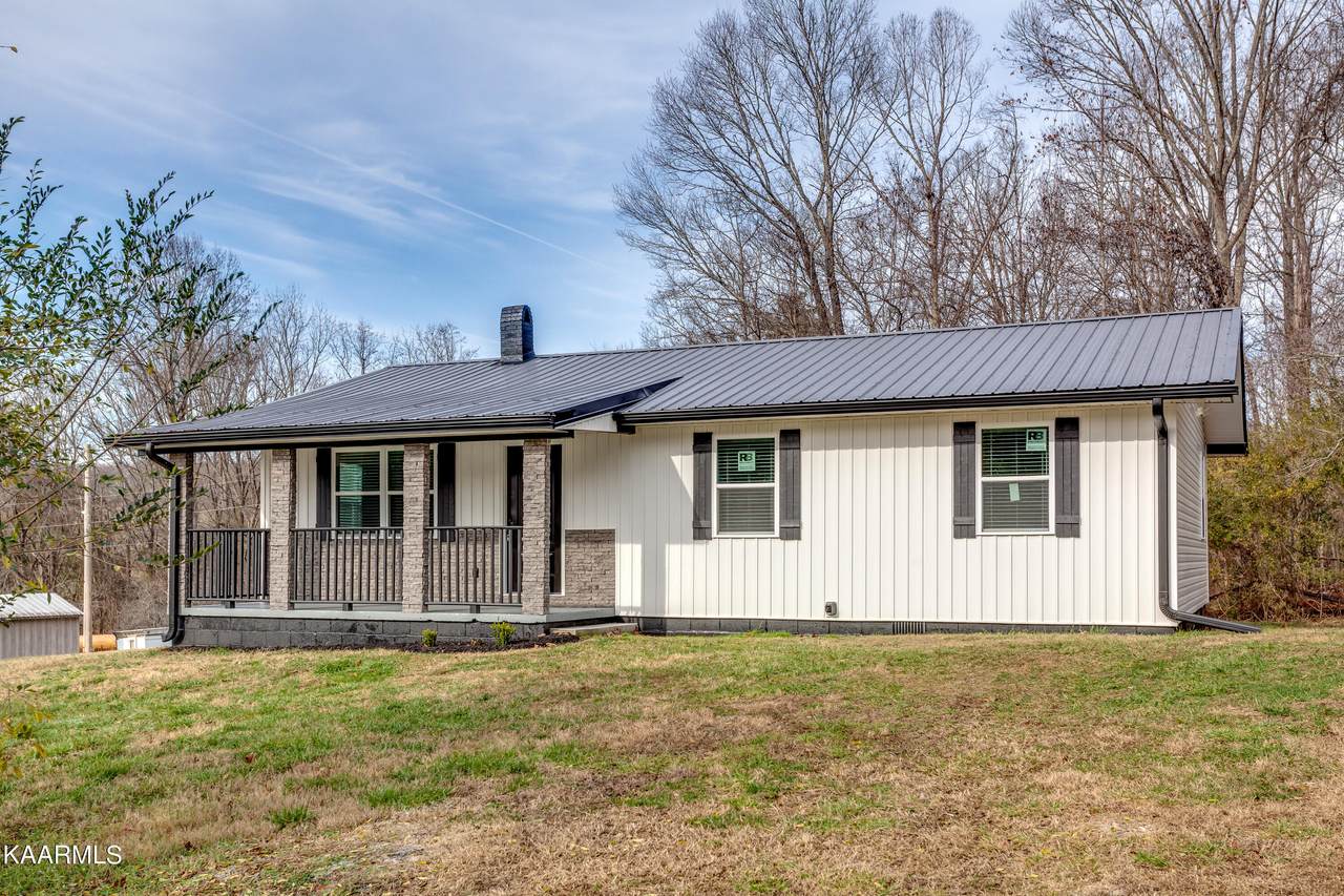 145 Ray Lane - Photo 1