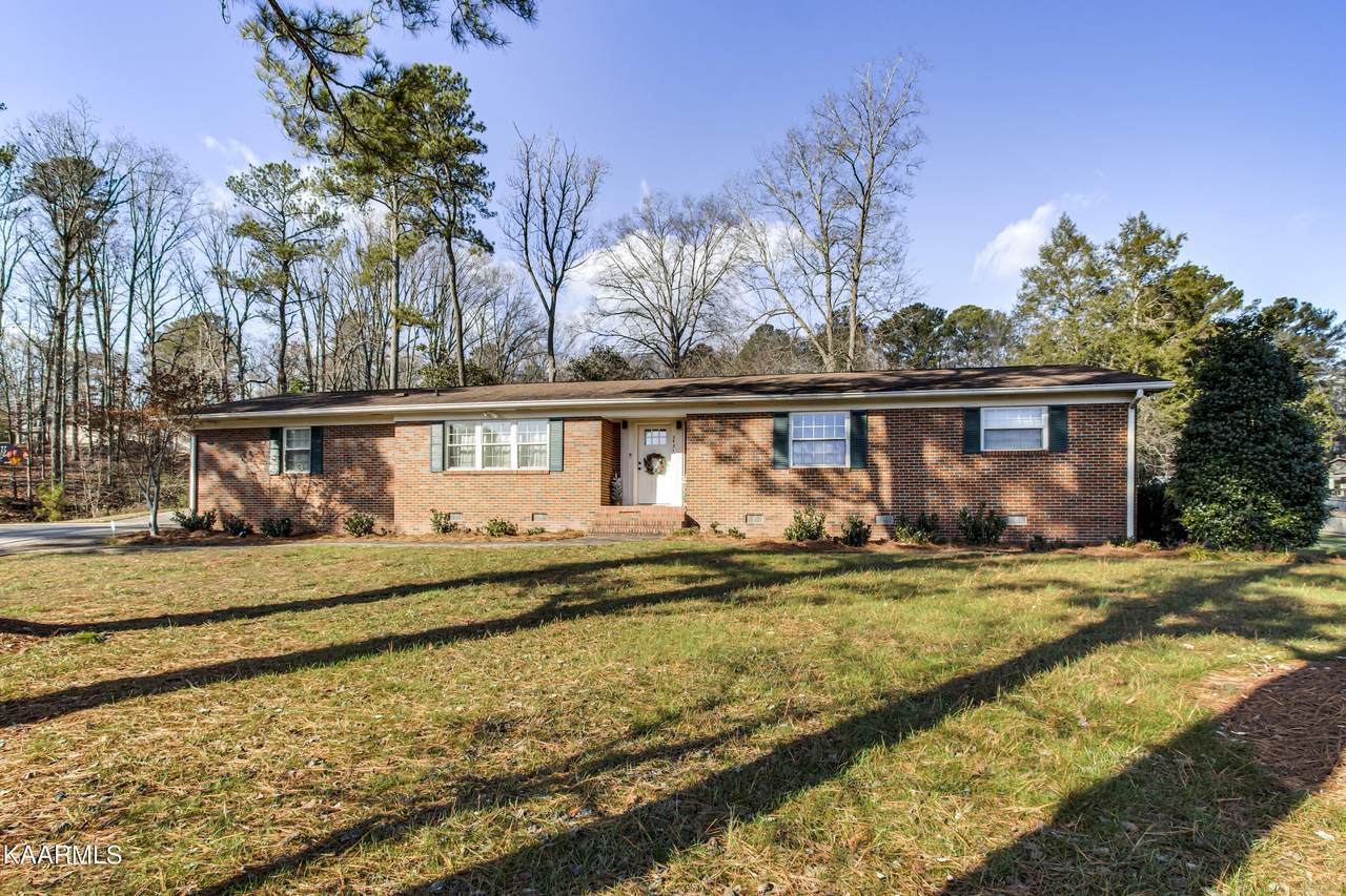 2421 Walnut Drive Nw - Photo 1