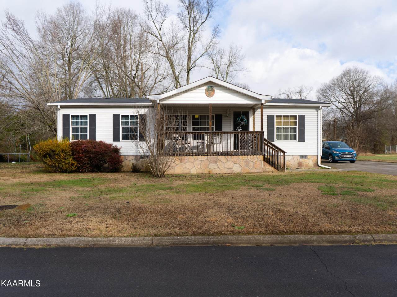 3128 Clover Circle - Photo 1