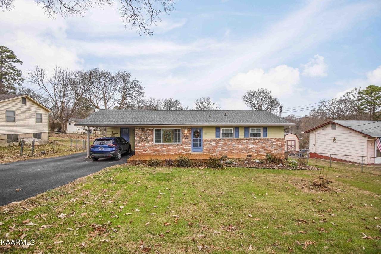 4921 Palmwood Drive - Photo 1