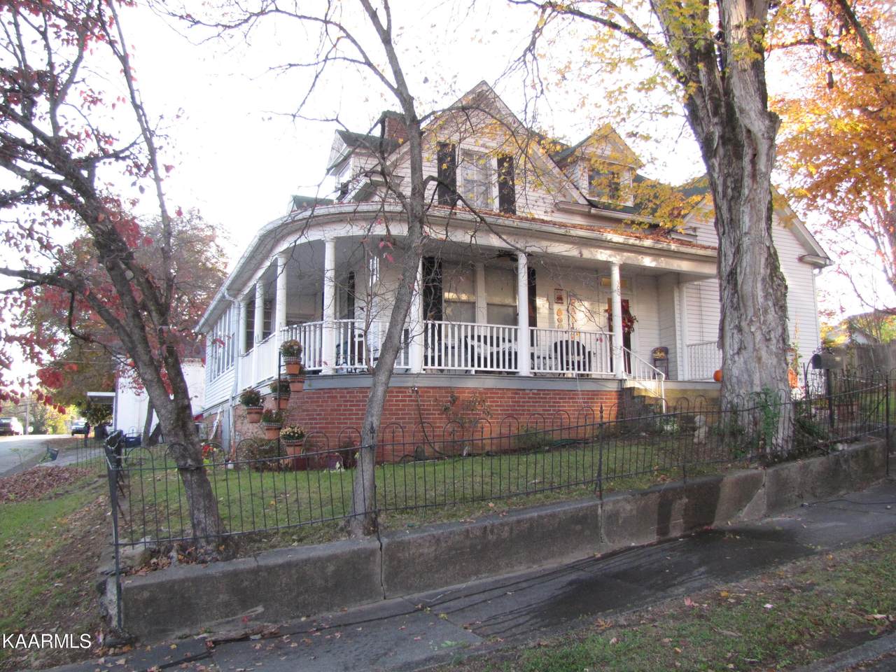 500 B St - Photo 1