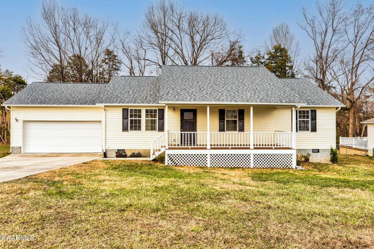 259 Clover Circle - Photo 1
