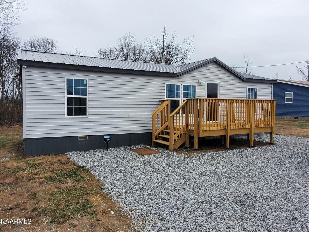 209 Yoakum Rd - Photo 1