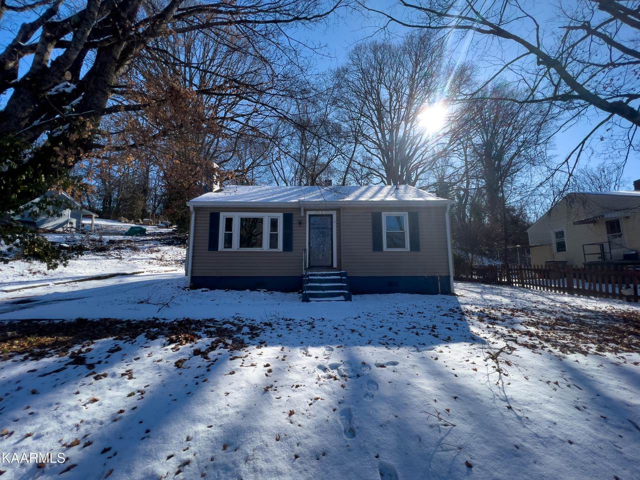 3718 Selma Ave - Photo 1