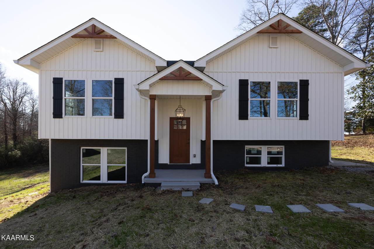 518 Henderson Drive - Photo 1