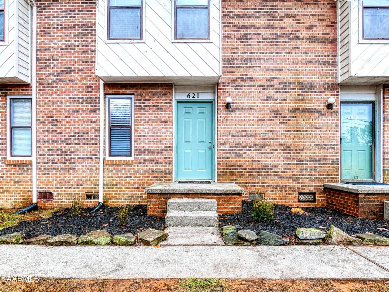 621 Idlewood Lane - Photo 1