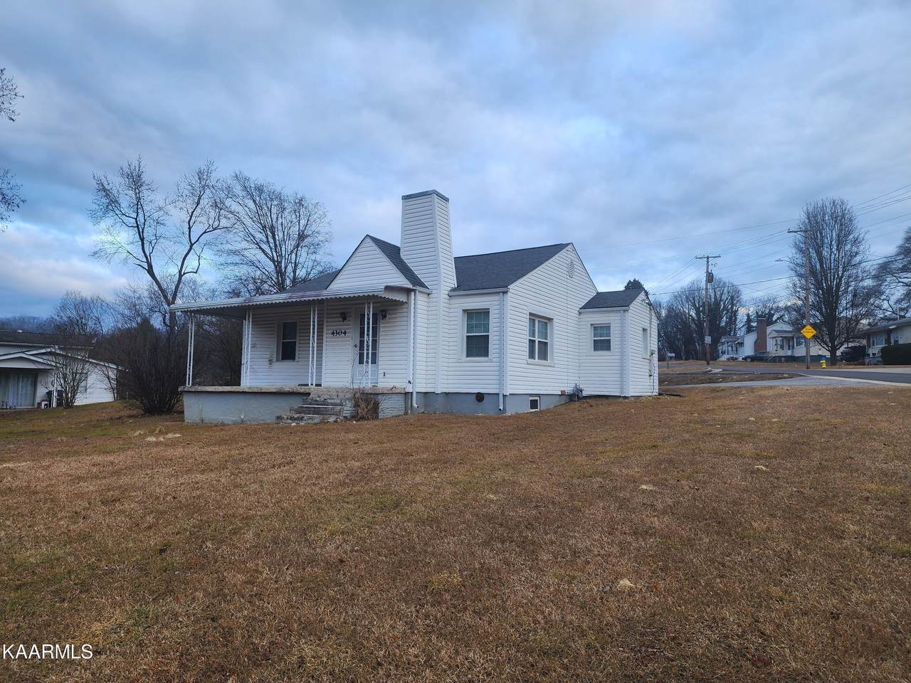 4304 Pleasant Ridge Rd - Photo 1