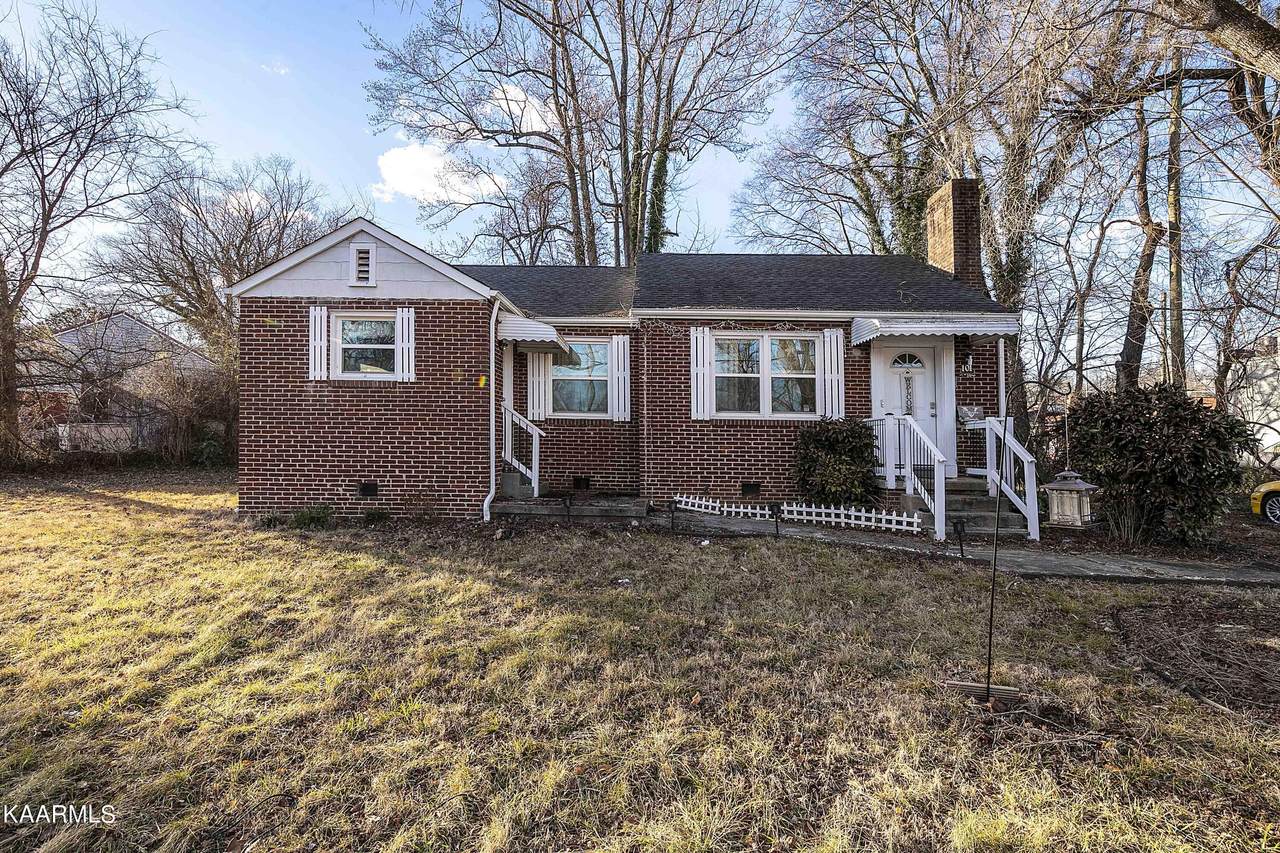101 Colonial Drive - Photo 1