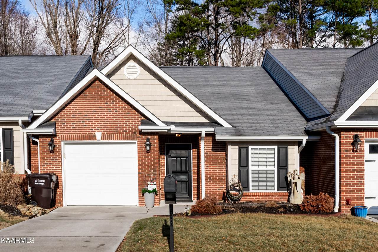 1437 Hazelgreen Way - Photo 1