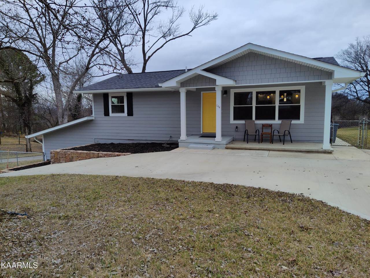 144 Farlow Drive - Photo 1