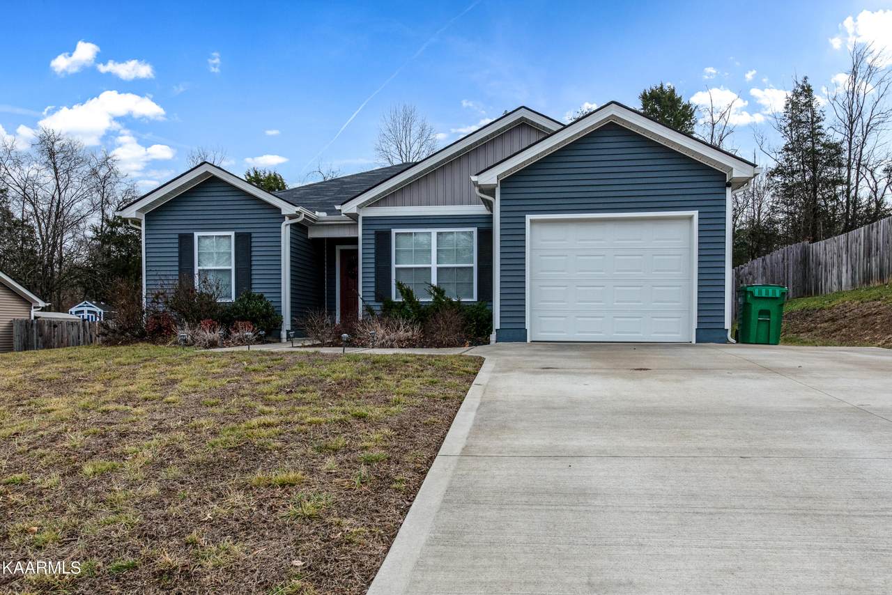 436 Contentment Lane - Photo 1