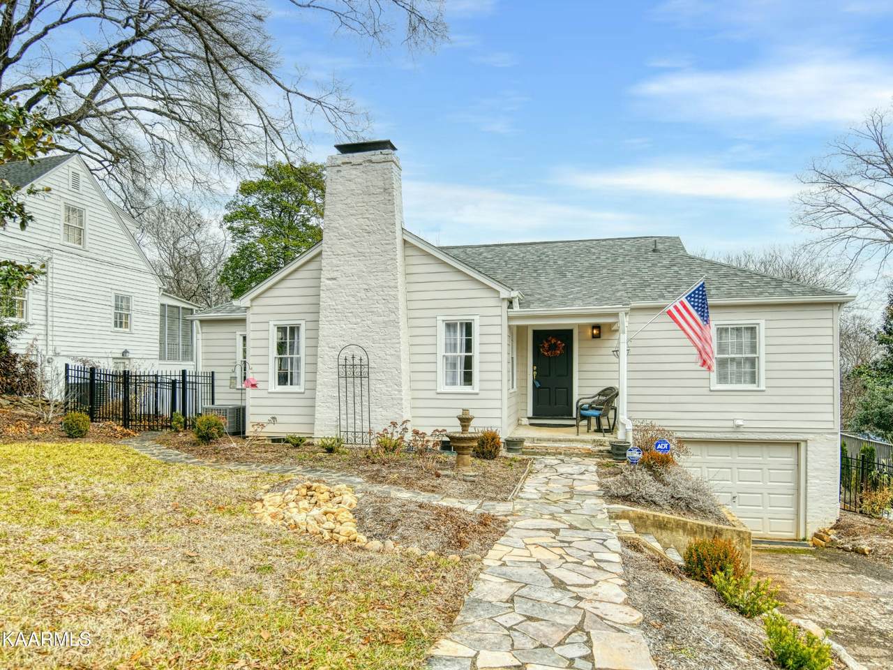 706 Forest Heights Rd - Photo 1