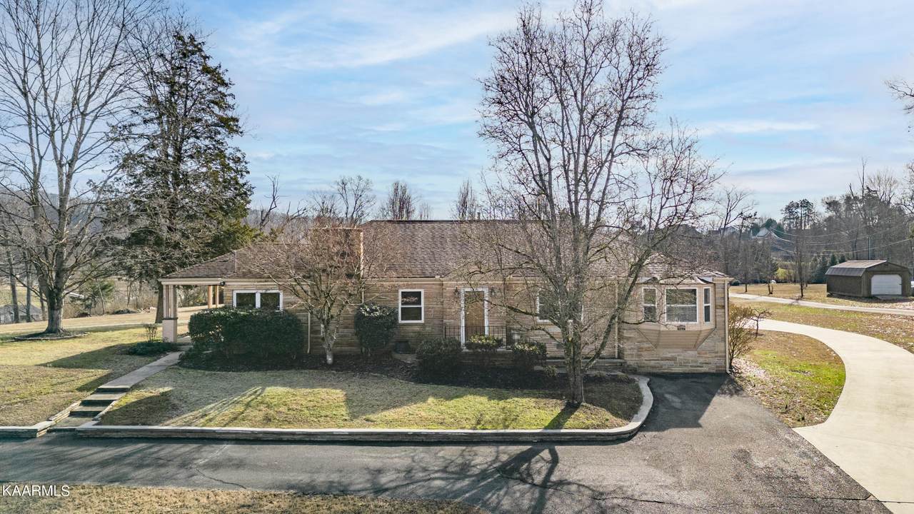 121 Lee Lane - Photo 1