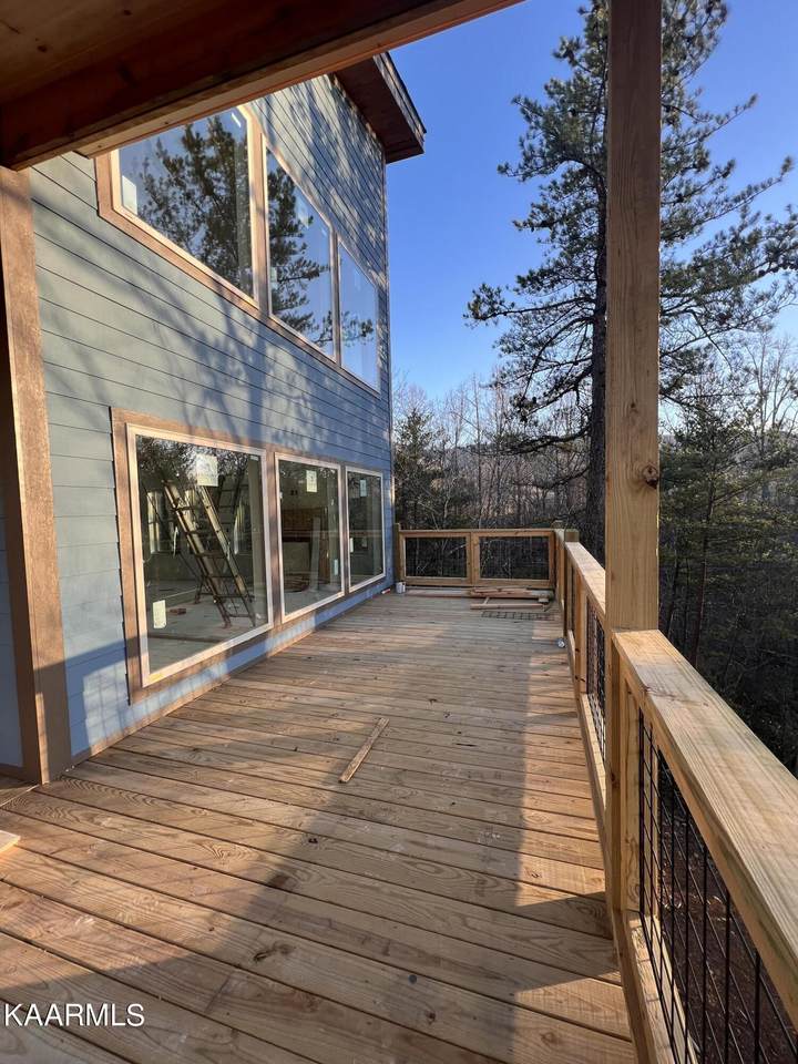 1105 Mathis Hollow Rd - Photo 1