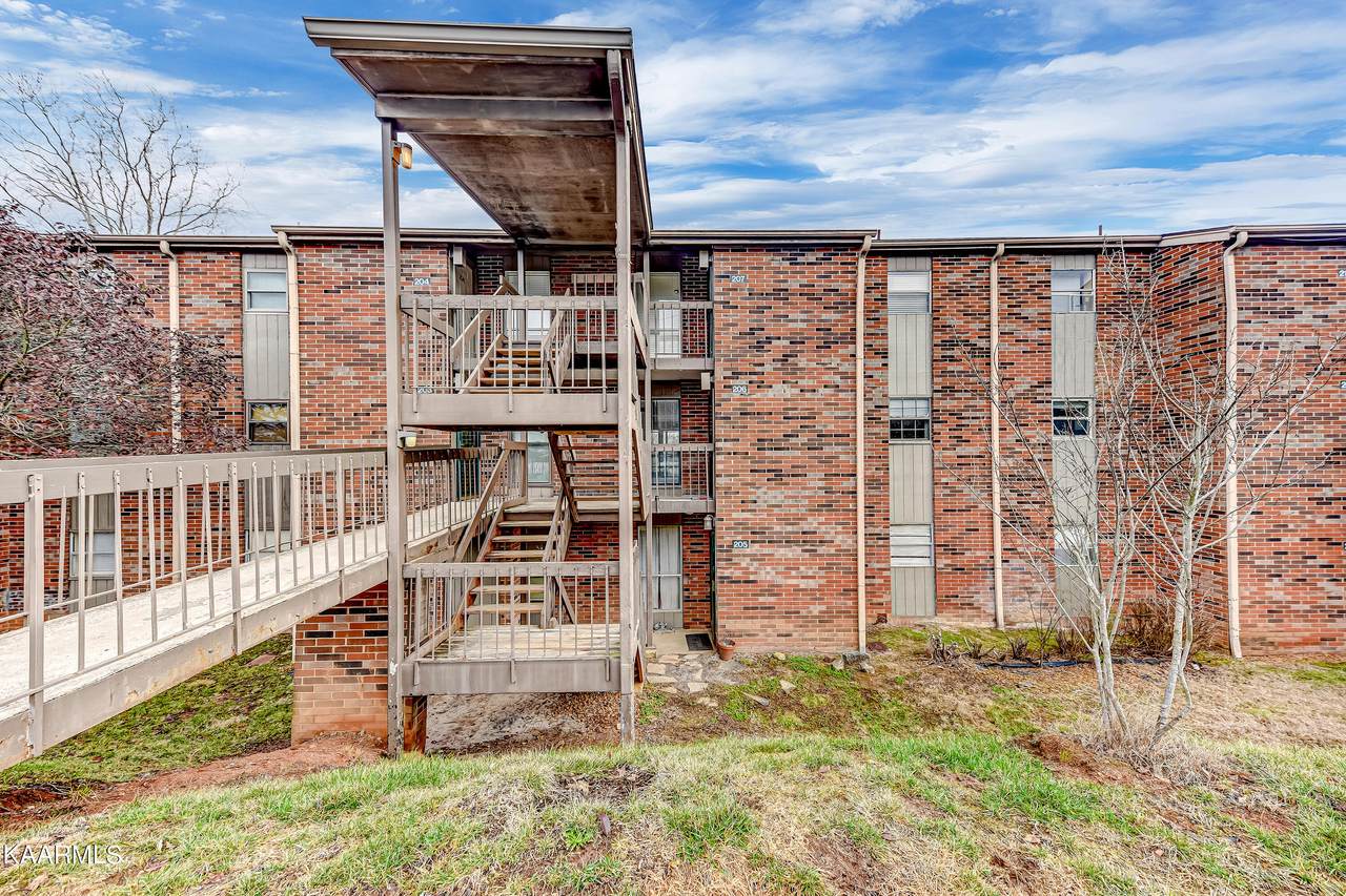 426 Dublin Drive - Photo 1
