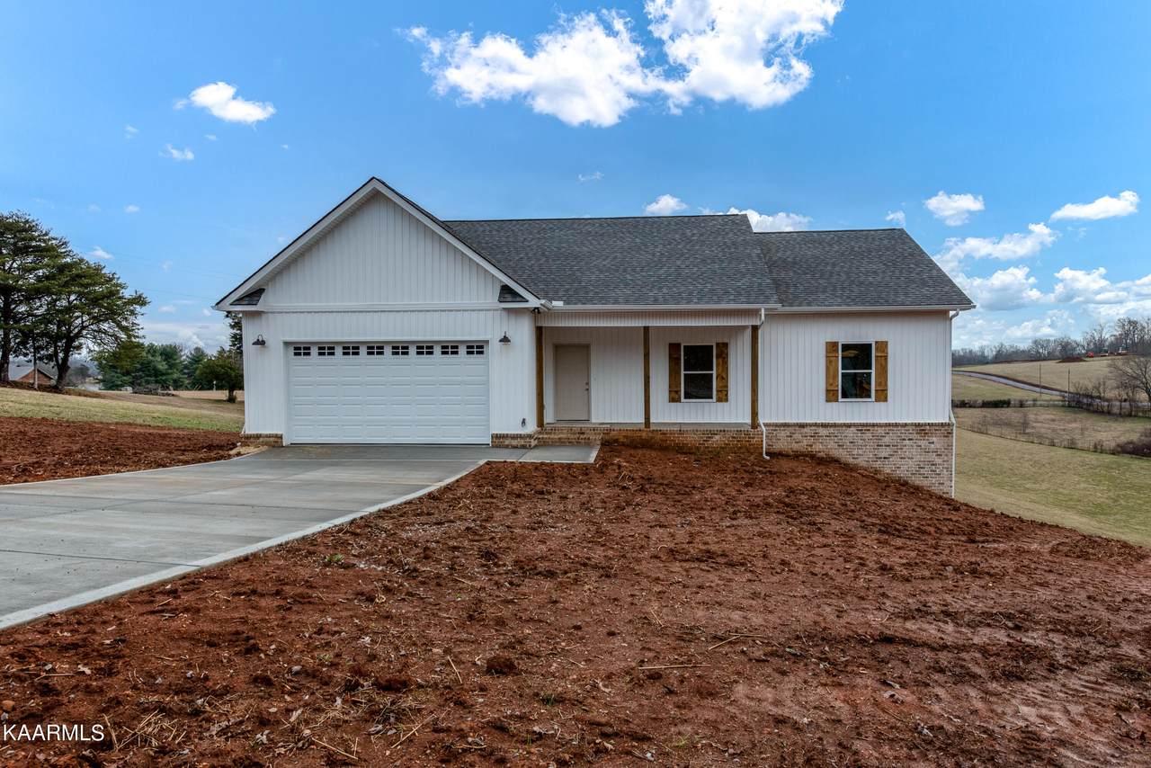 1039 Kirk Rd - Photo 1
