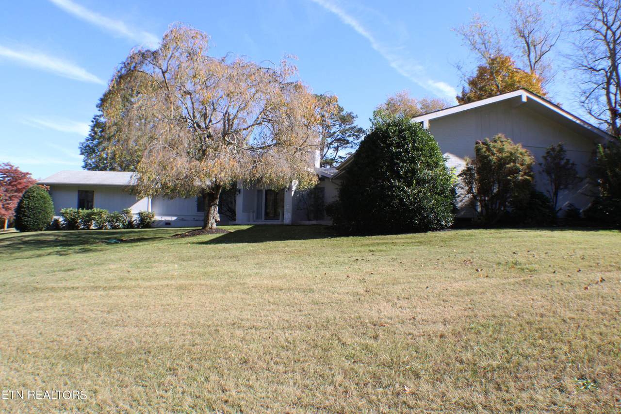 213 Burke Rd - Photo 1